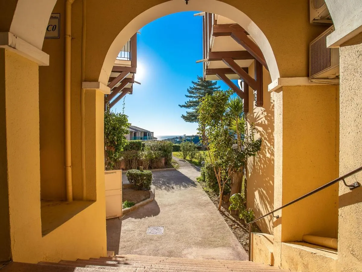 Apartment Village Cap Esterel - Le Village-7 By Interhome Saint-Raphaël