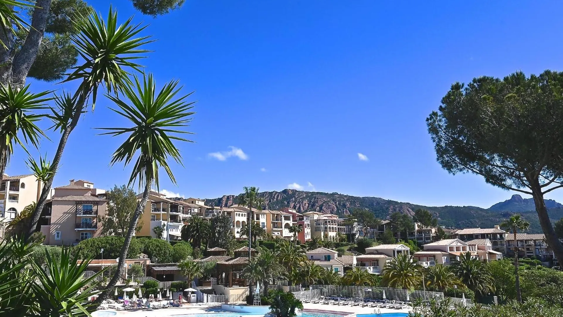 Apartment Village Cap Esterel - Le Village-7 By Interhome Saint-Raphaël